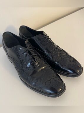 Tod's Black Leather Brogue Lace-Up Shoes